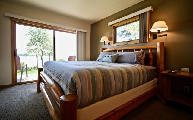 Whaleback Inn