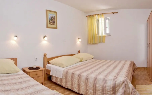 Beach Resort Apartments Bucina