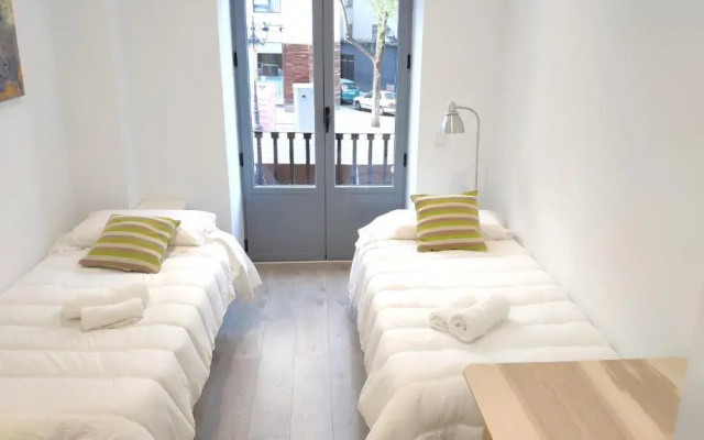 Modern With Ideal Location Next To Atocha Station