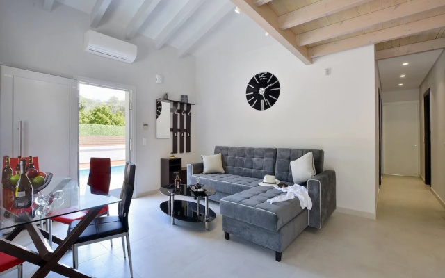 Villa Ventus Sleeps 7 With Parking