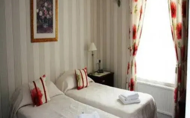 Woodlands Country House