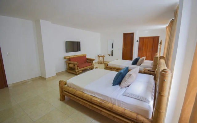 Hotel Toledo Plaza