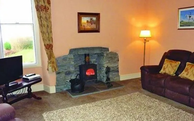 Low Hall Farm