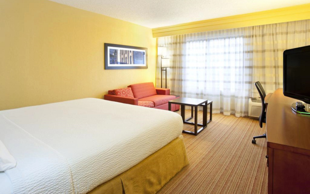 Courtyard By Marriott Vanderbilt-West End