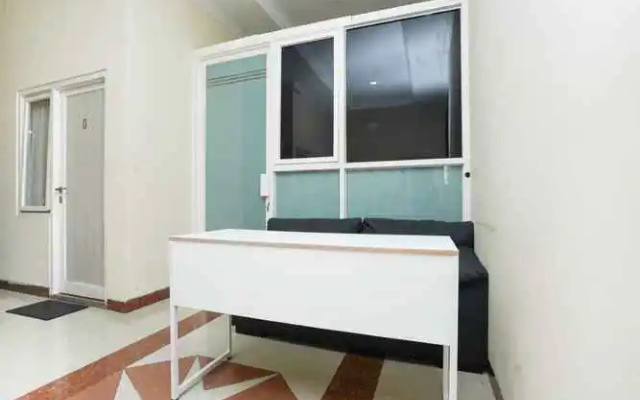 OYO Life 2446 Kost Putri Gubeng Kertajaya