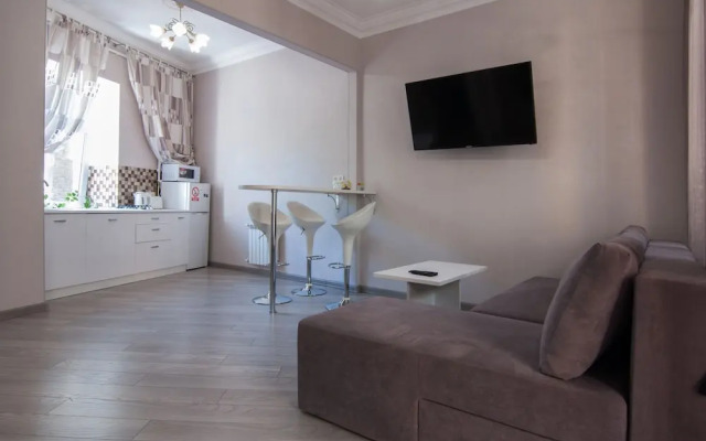 Апартаменты Home-Hotel, ул. Владимирская, 7