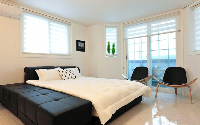 Sea Road Pension