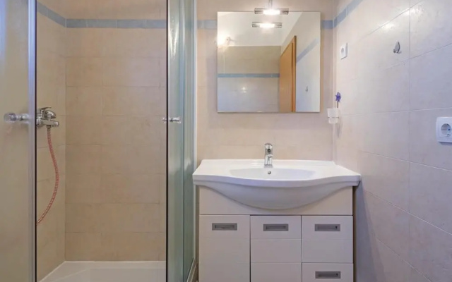 Awesome Home in Vodnjan With 4 Bedrooms, Outdoor Swimming Pool and Wifi