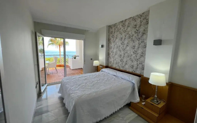 MI CAPRICHO, Beach Front Apartment P.14 3ºB