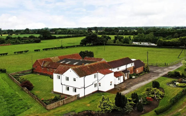 Deighton Lodge