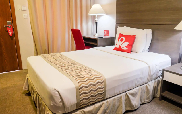 ZEN Rooms Zobel Roxas Street Makati