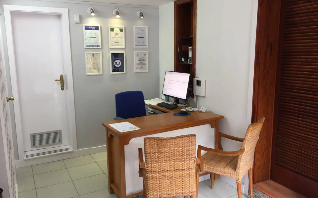 Apartamentos El Paseo
