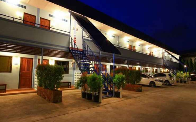 Chao Ruea Resort Sattahip