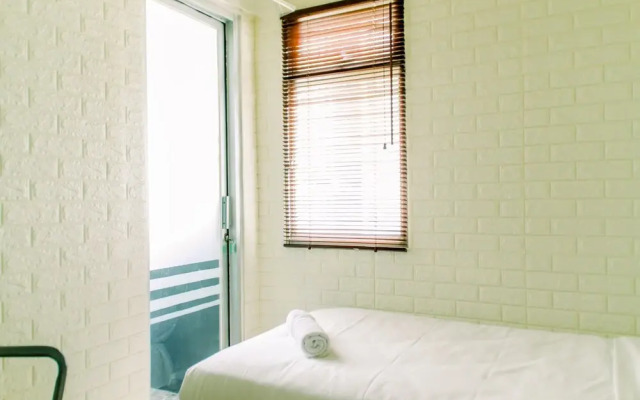 Restful And Comfy 2Br At Serpong Greenview Apartment