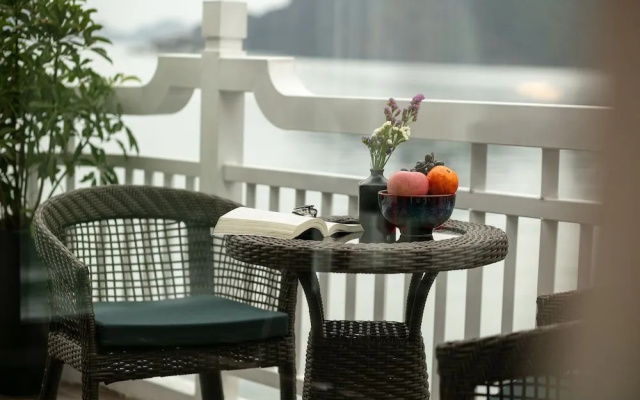 Lapinta Luxury Cruises