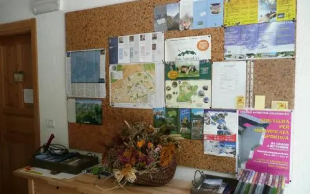 La Maison Du Guide