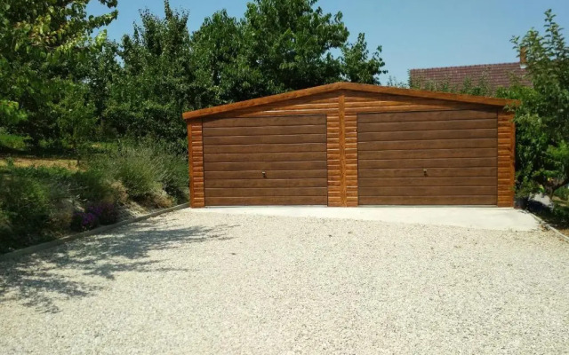 Margarta Apartman