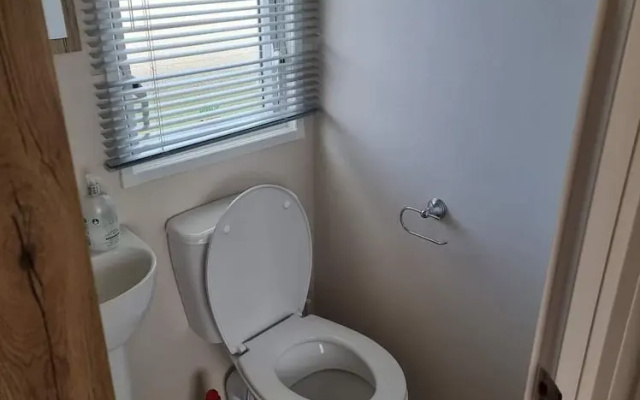 Stunning 2-bed Caravan in Prestatyn dog Friendly