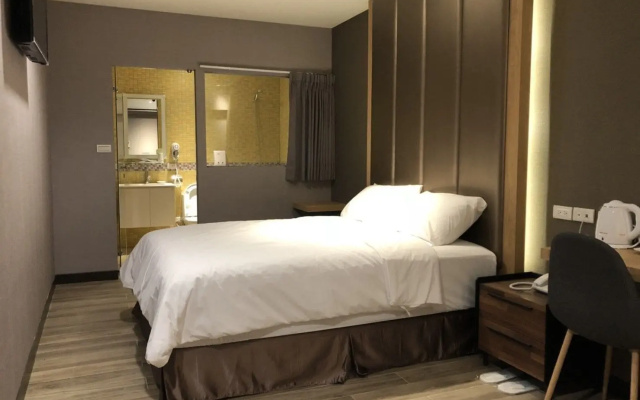 Honest&Warm Hotel