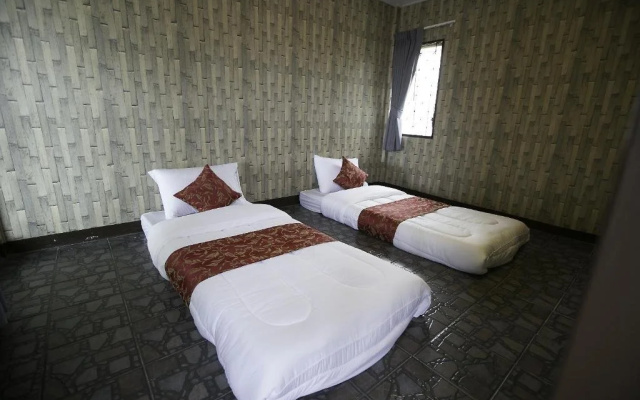 Houzzel360 Tha Pae