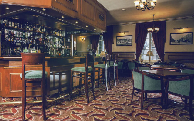 Best Western Burnett Arms Hotel