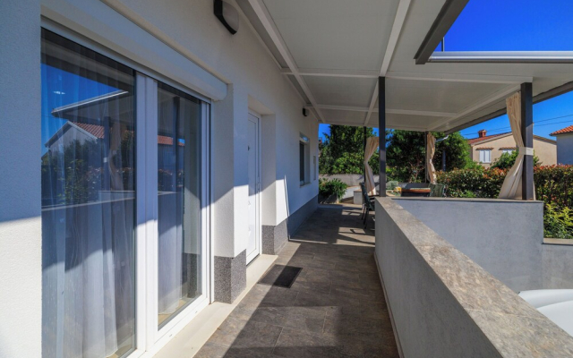 Apartments Jadro