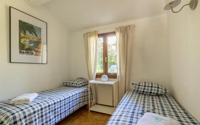 Nice Apt For 4 With Terrace And Pool