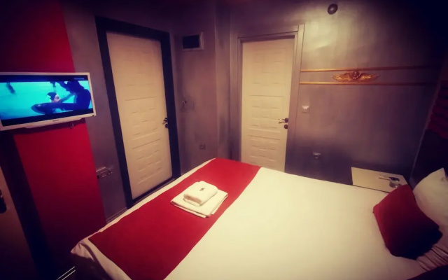 Ador Troia Hotel
