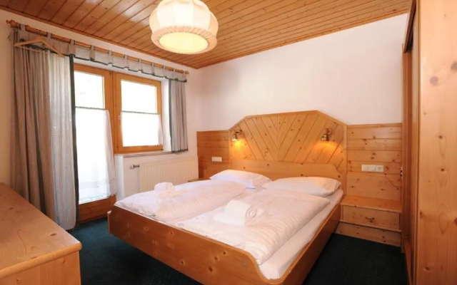 Chalet Alice