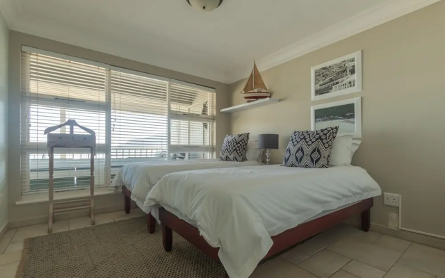 Dutton's Cove Guesthouse