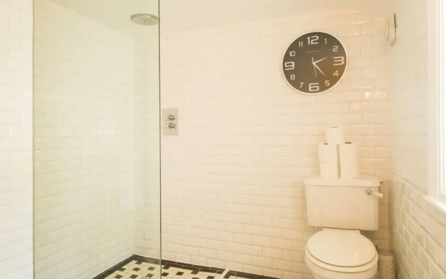 Beautiful 2 Bedroom House in Central Brighton