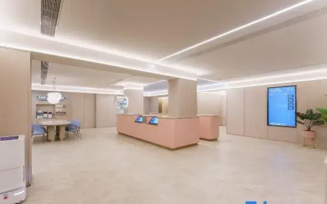Hanting Hotel (Fuxin Station Wanda Plaza Branch)