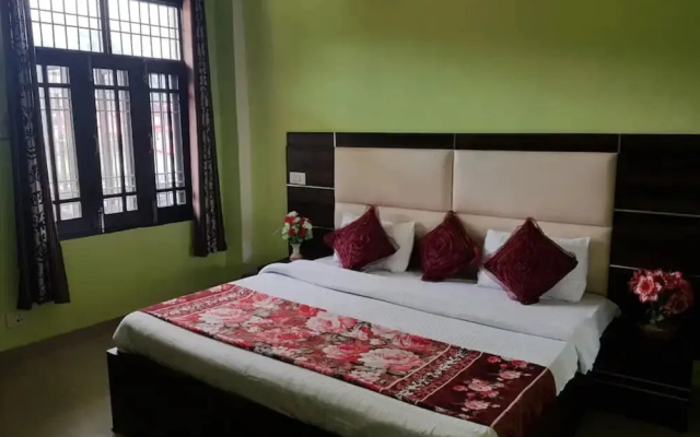 Goroomgo Rudra Inn Dalhousie