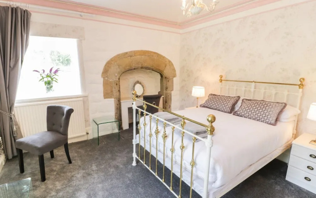 Talhenbont Hall