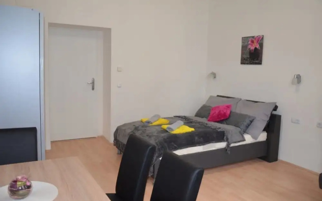 Prater Apartments