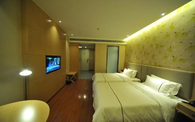 Guanjun Parent Child Theme Hotel