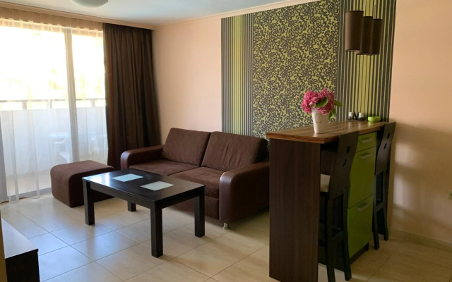 ARENA Aparthotel
