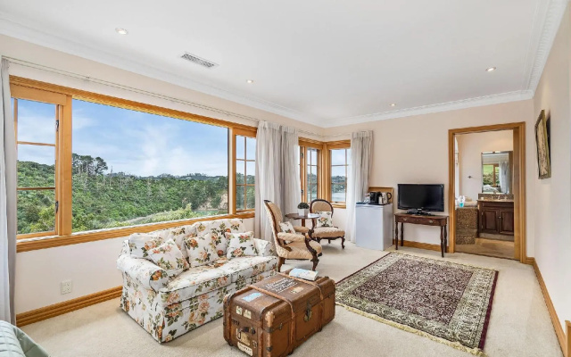 Matauwhi Bay Manor