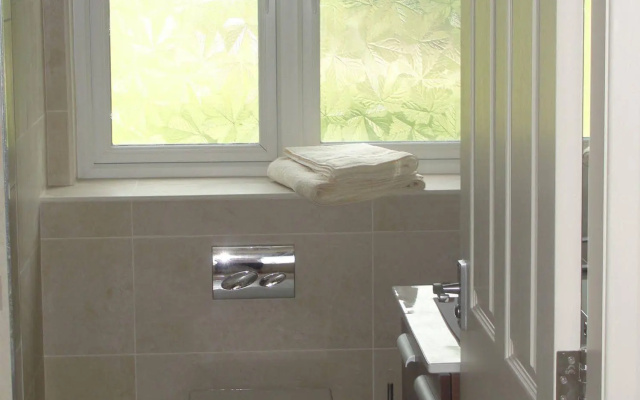 Dunroamin Apartment