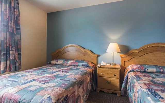 Econo Lodge Cabano