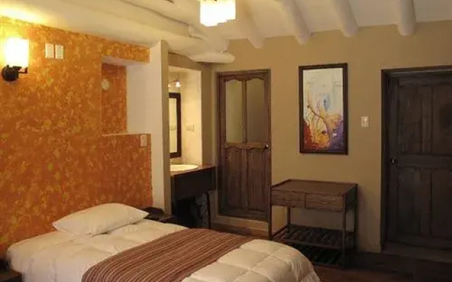 Yanantin Guest House