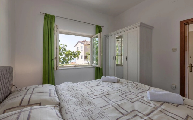 Beautiful Apartment in Senj With Wifi and 2 Bedrooms
