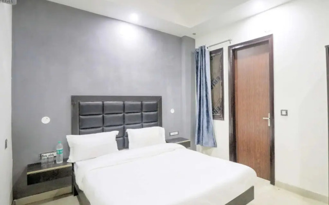 Mahavir Enclave by OYO Rooms