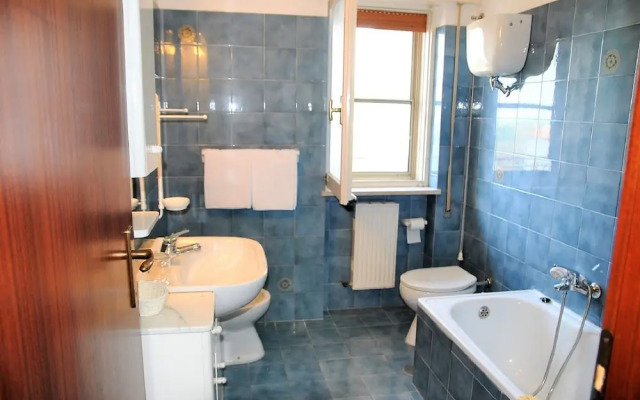 Villa Lina for 7 Persons Near the Beach