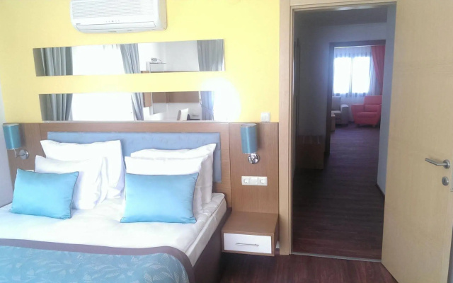 River Resort Hotel