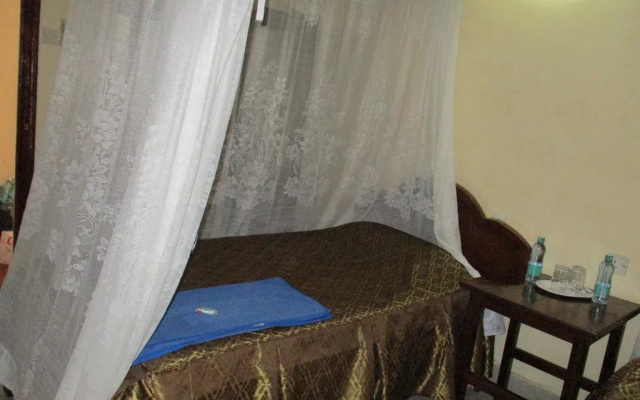 Ganjoni Wananchi Hotel