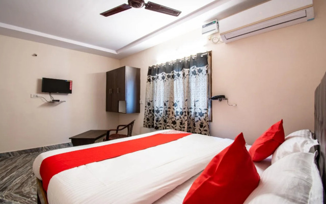 OYO 2653 The Orange Hotel