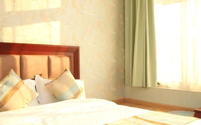 Chunxi Yujing Hotel