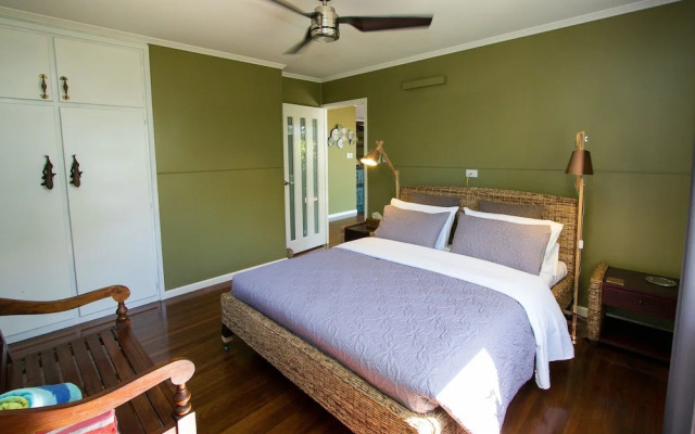 The Beachside Cottages