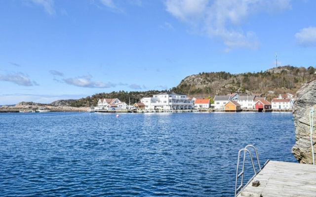 Stunning Apartment in Spangereid With 2 Bedrooms and Wifi